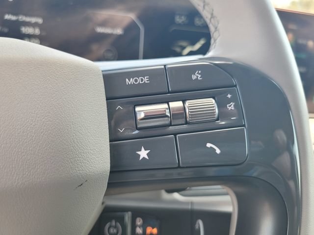 Used 2024 Kia EV9 Wind AWD/4WD image 26