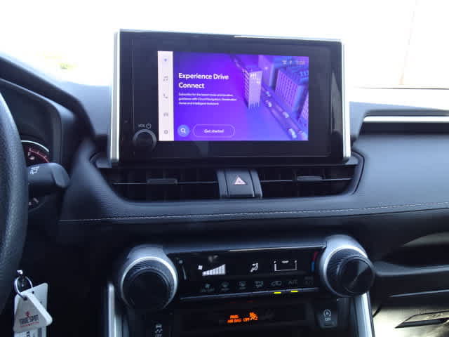 Certified 2025 Toyota RAV4 LE FWD image 27