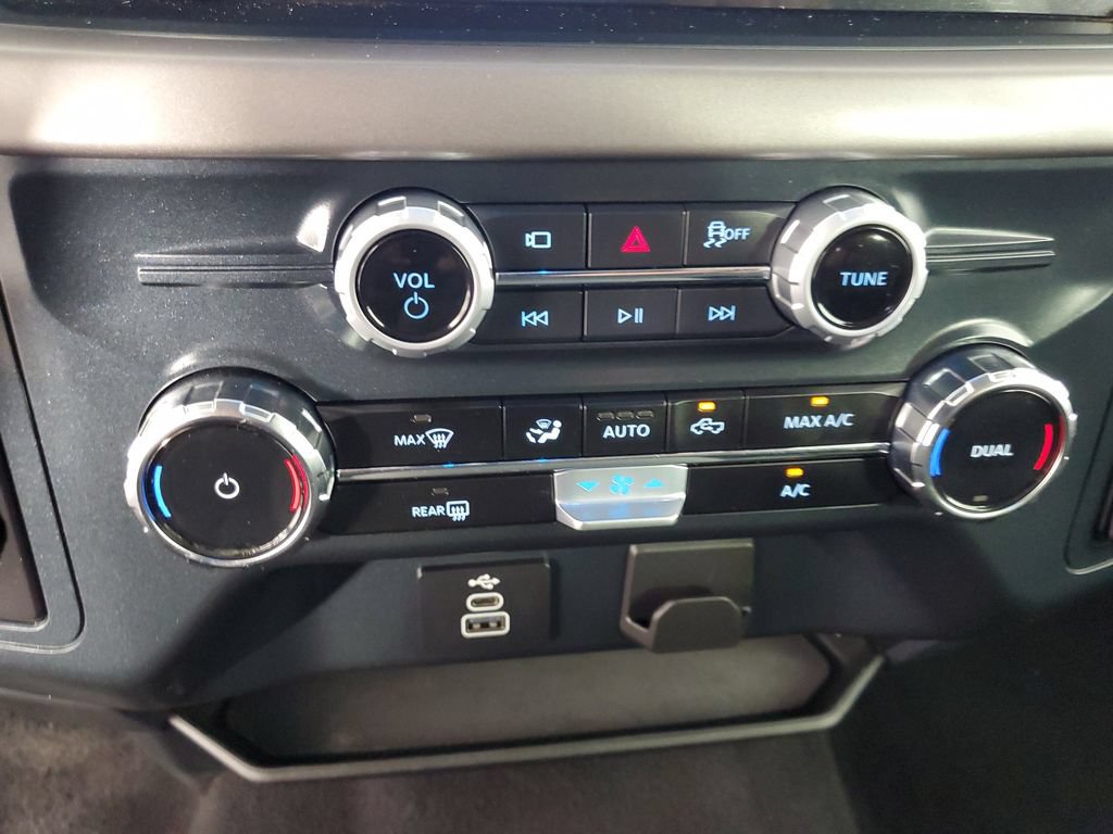 Used 2025 Ford F150 XLT w/ Equipment Group 301A Standard RWD image 19