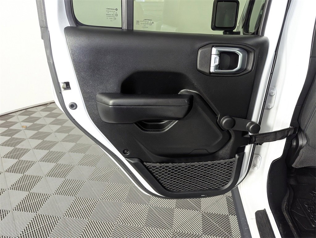 Used 2021 Jeep Gladiator Sport image 27