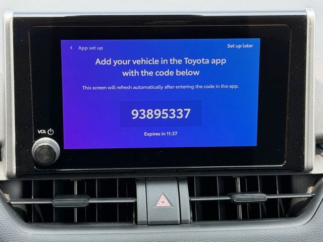 Certified 2025 Toyota RAV4 XLE FWD image 17