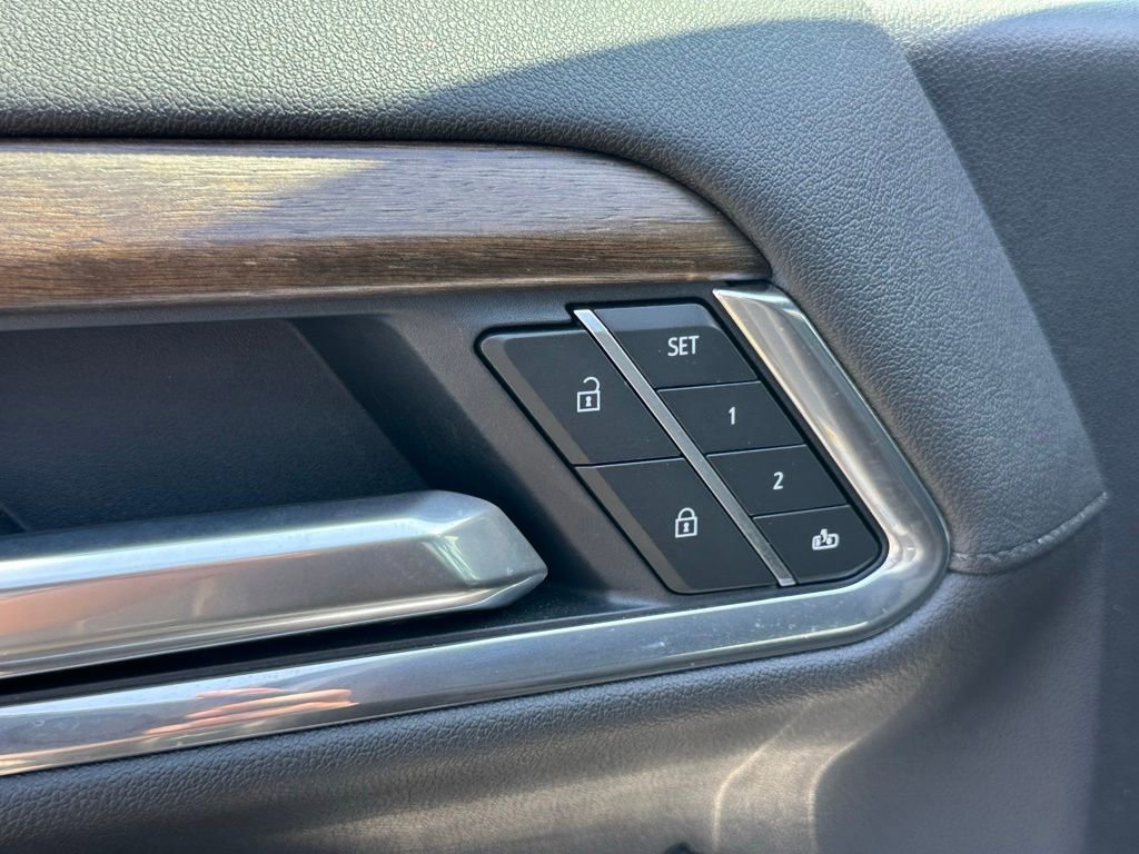 Used 2025 Chevrolet Silverado 1500 High Country w/ High Country Premium Package AWD/4WD image 20