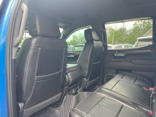 Used 2022 Chevrolet Silverado 1500 LT w/ Z71 Off-Road Package AWD/4WD image 17