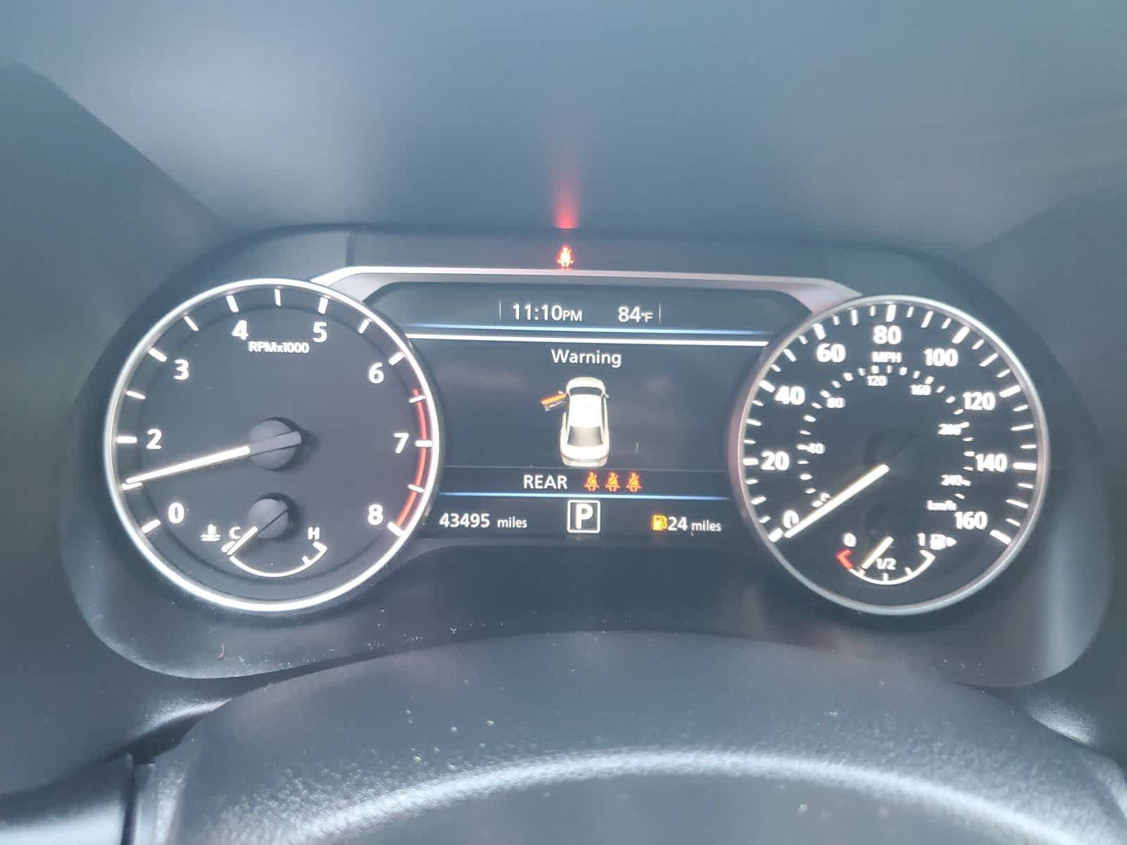 Used 2023 Nissan Sentra SR w/ Electronics Package FWD image 18