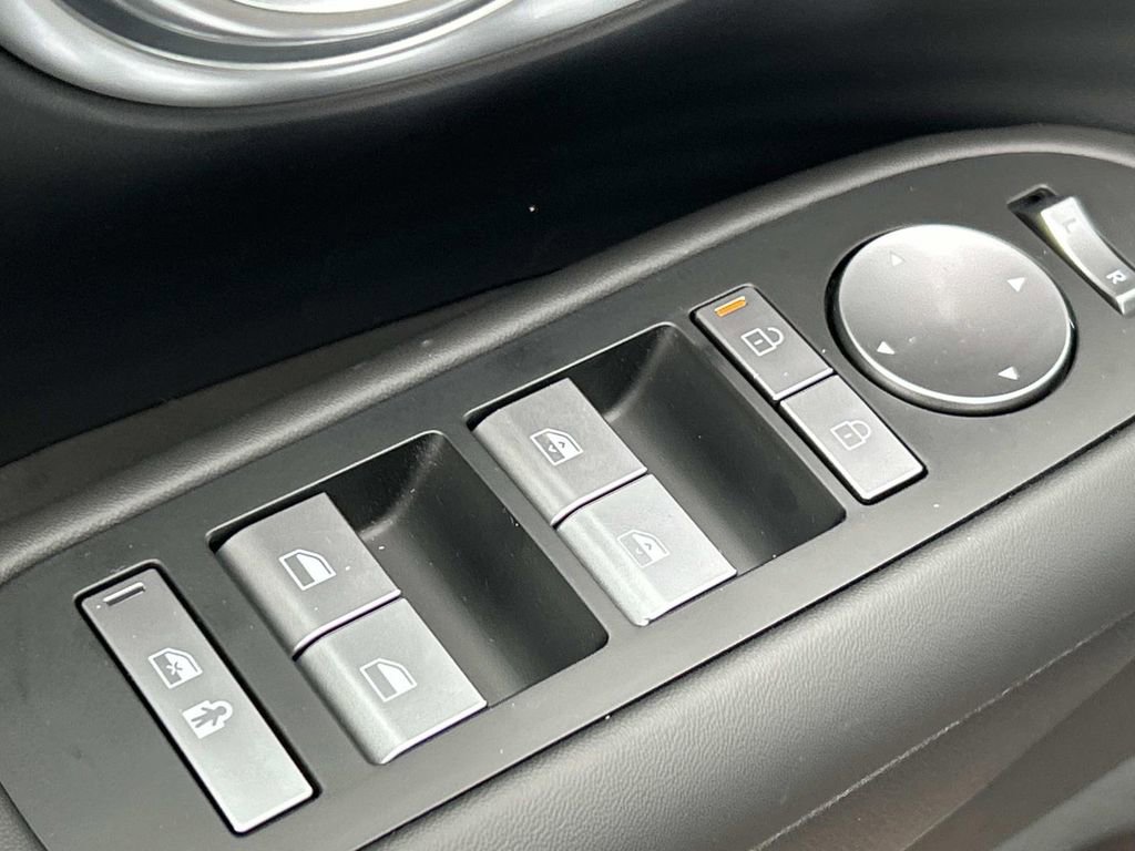 New 2026 Hyundai Ioniq 9 SE image 18