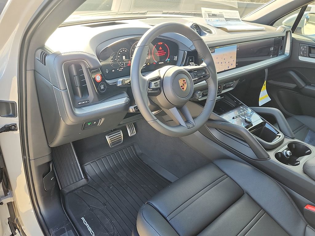 New 2026 Porsche Cayenne S image 4