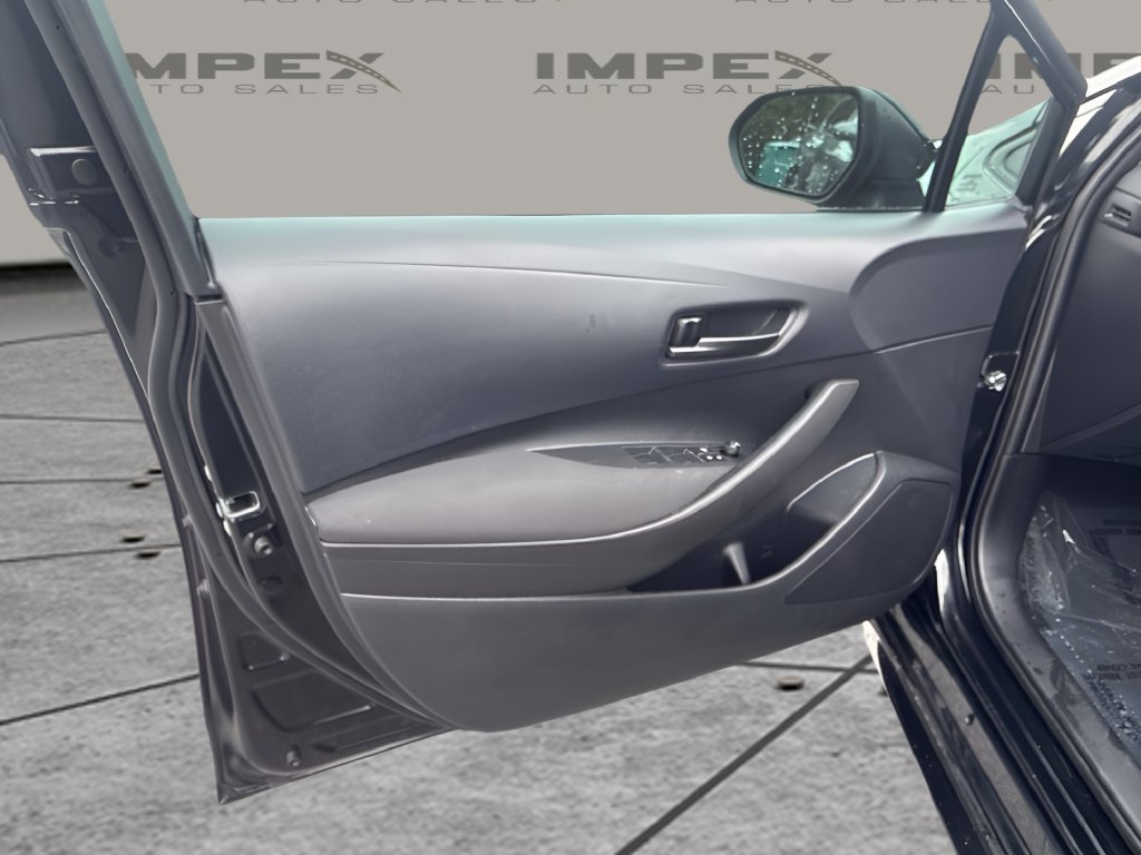 Used 2024 Toyota Corolla LE FWD image 21