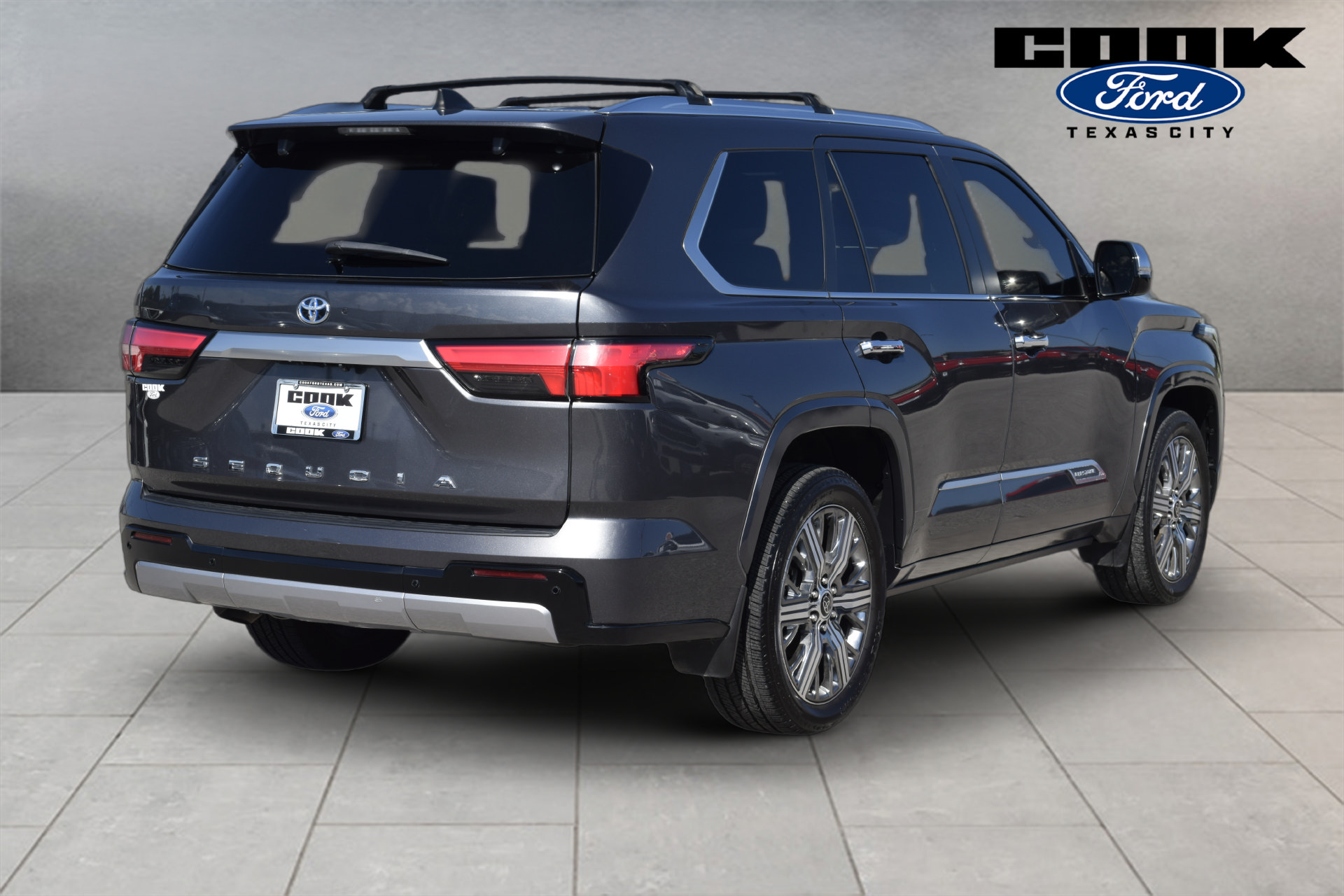 Used 2024 Toyota Sequoia Capstone AWD/4WD image 3