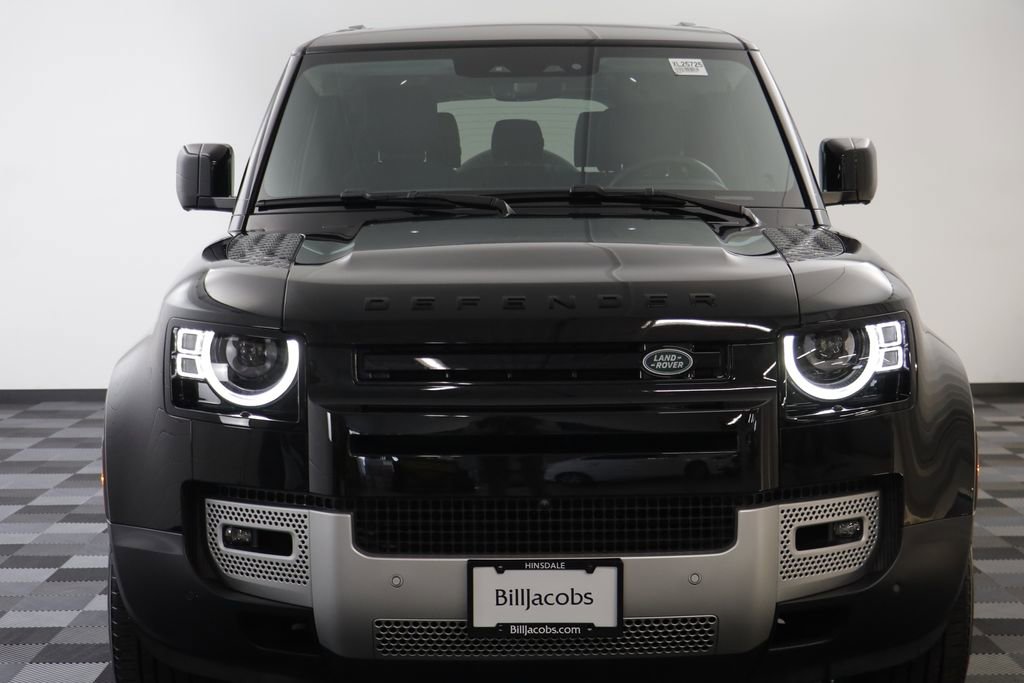 Used 2025 Land Rover Defender 130 S image 23