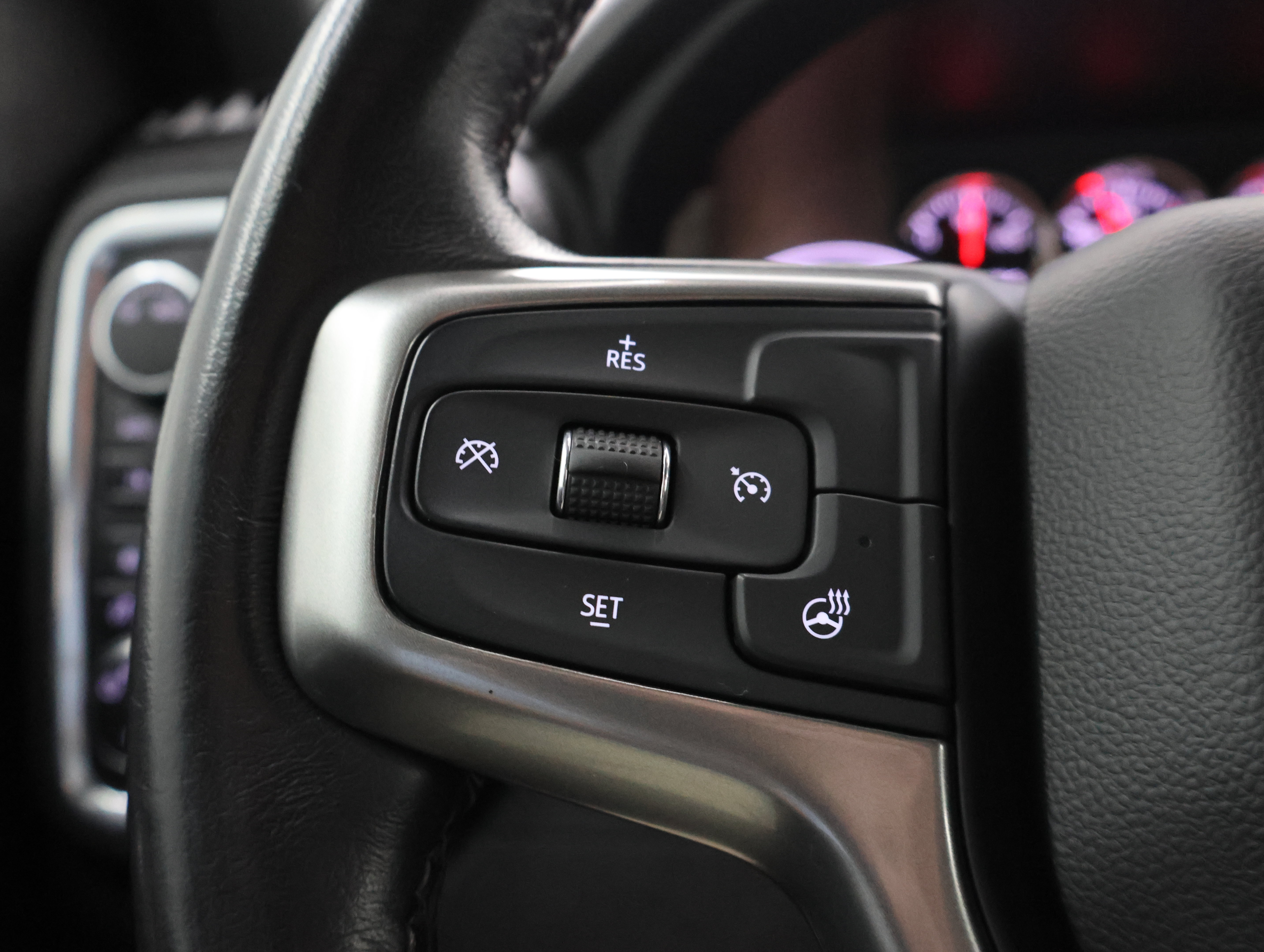 Used 2022 Chevrolet Silverado 1500 RST w/ Redline Edition AWD/4WD image 15