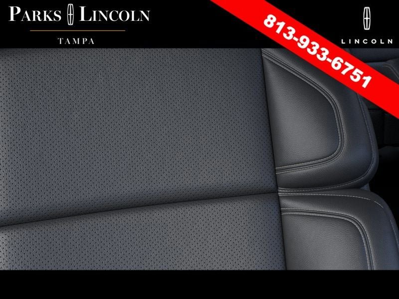 New 2026 Lincoln Navigator L Reserve AWD/4WD image 16