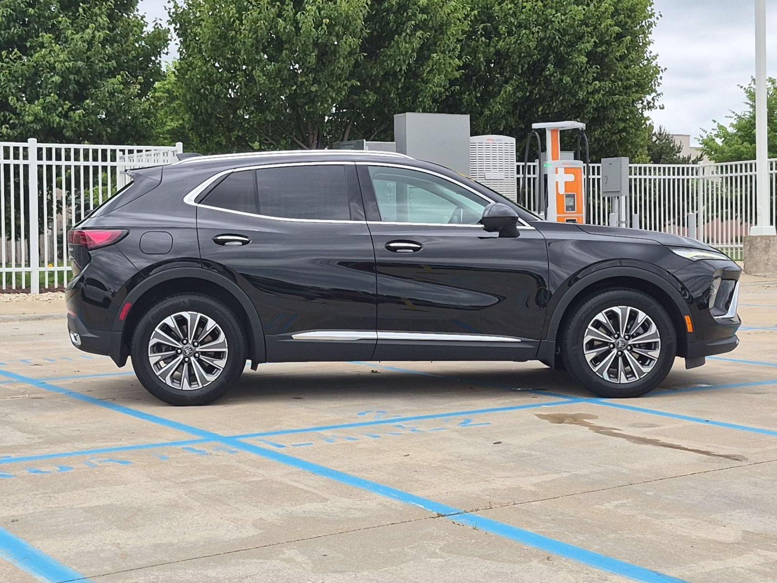 Used 2024 Buick Envision Preferred AWD/4WD image 5