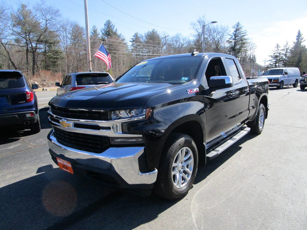 Used 2019 Chevrolet Silverado 1500 LT w/ All-Star Edition image 2