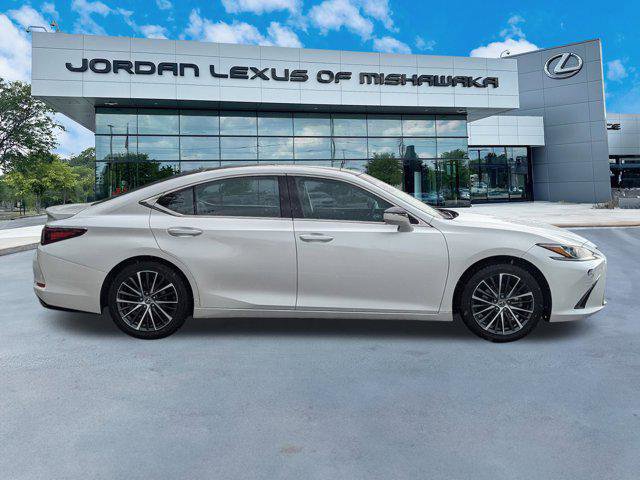 Used 2022 Lexus ES 350 w/ Premium Package image 9