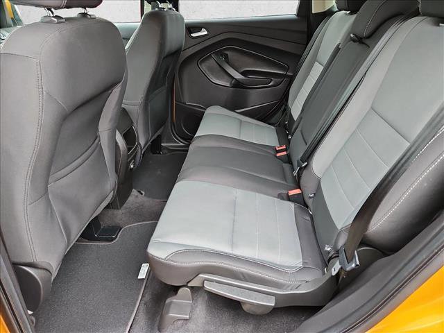 Used 2016 Ford Escape SE image 18