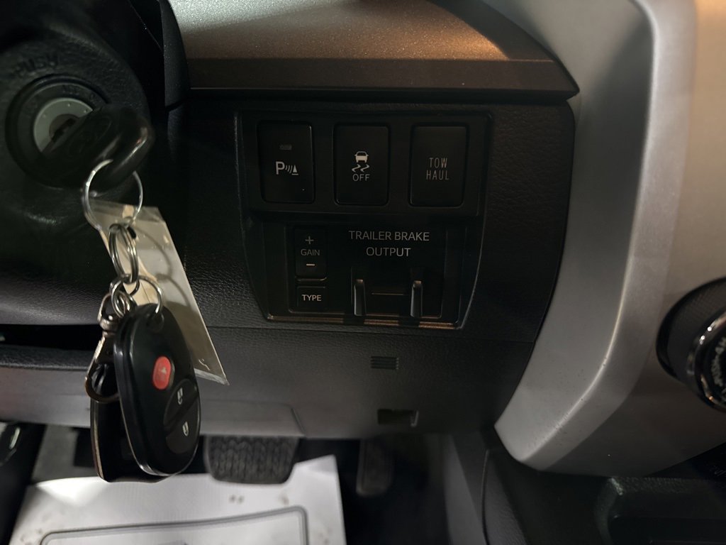 Used 2017 Toyota Tundra SR image 22