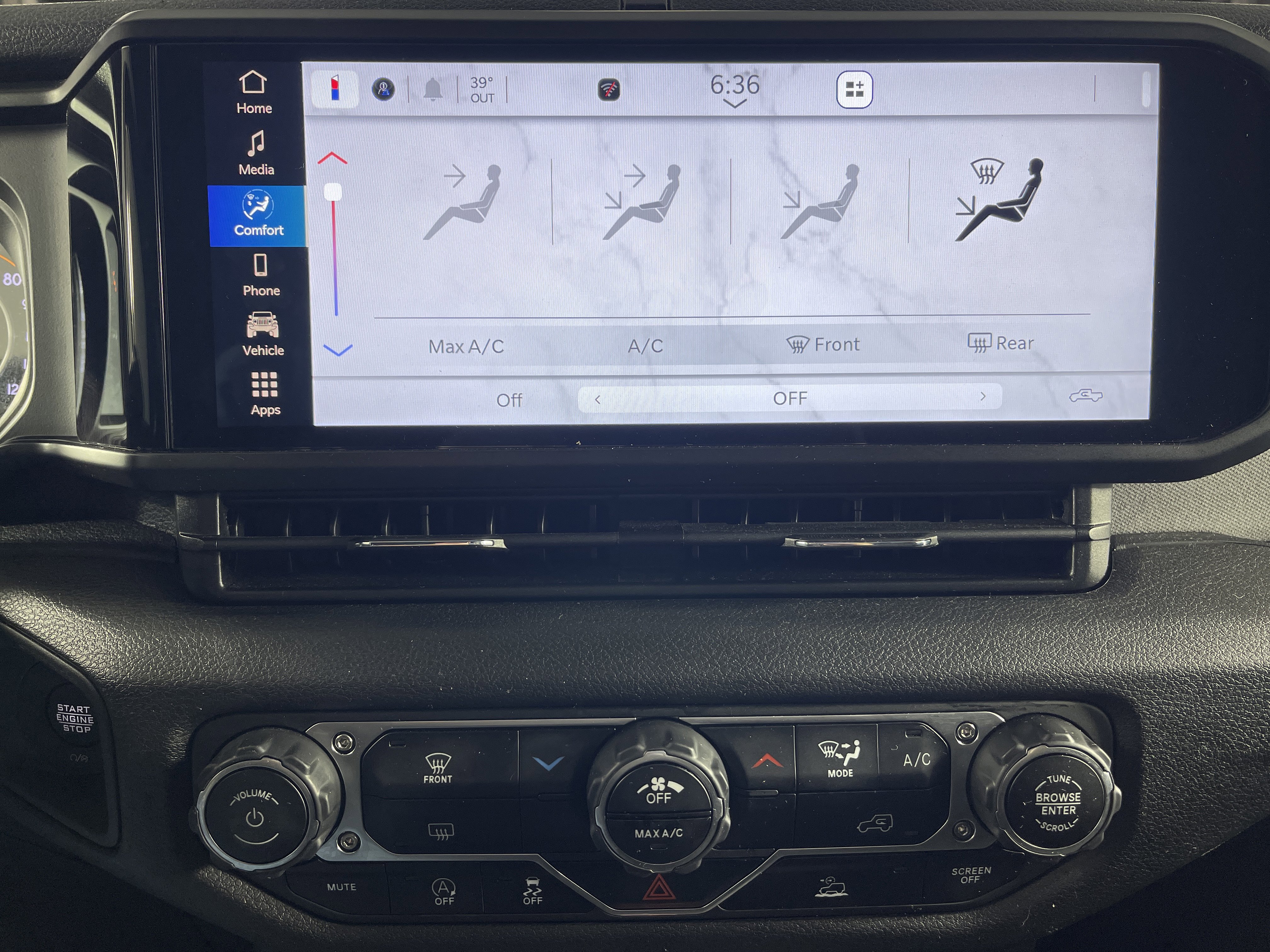 Used 2024 Jeep Gladiator Sport image 23