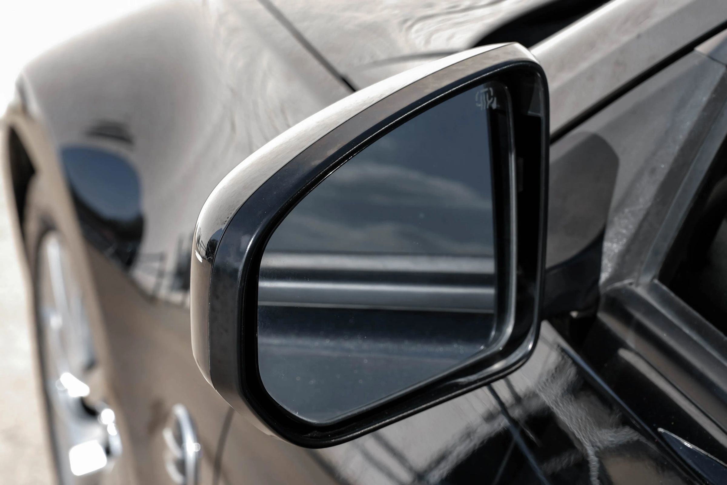 Used 2014 Nissan 370Z Roadster image 31