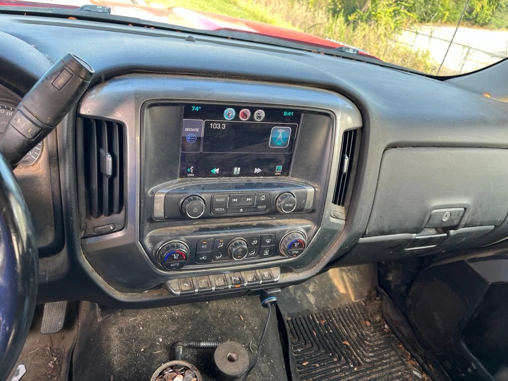 Used 2015 Chevrolet Silverado 2500 LT w/ LT Convenience Package AWD/4WD image 8