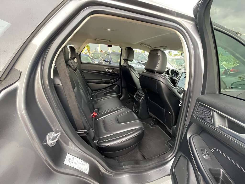 Used 2022 Ford Edge Titanium AWD/4WD image 18