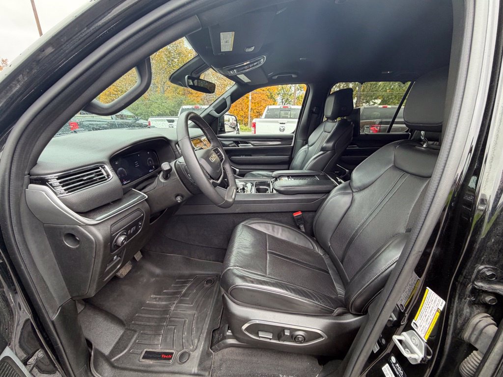 Used 2022 Jeep Wagoneer Series I w/ Convenience Group I AWD/4WD image 10