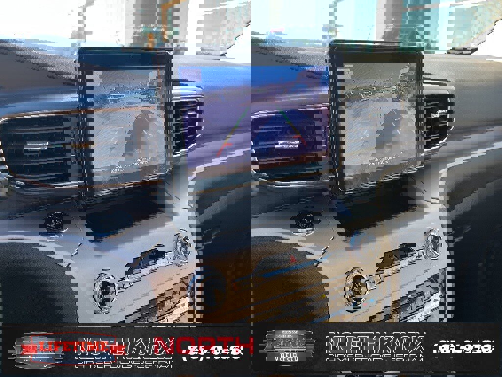 Used 2023 Ford Explorer XLT w/ Equipment Group 202A image 10