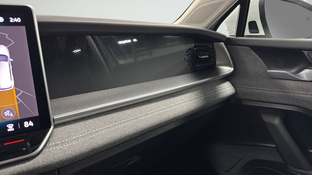 New 2026 Volkswagen Tiguan S FWD image 27