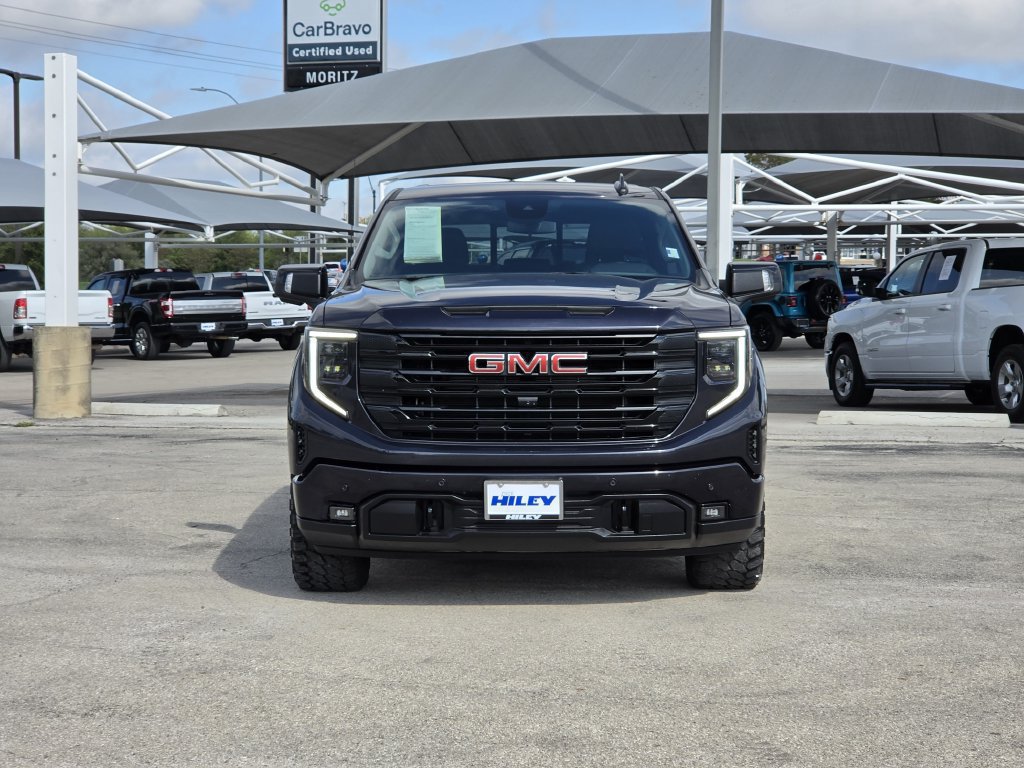 Used 2025 GMC Sierra 1500 Elevation w/ Elevation Premium Package AWD/4WD image 2