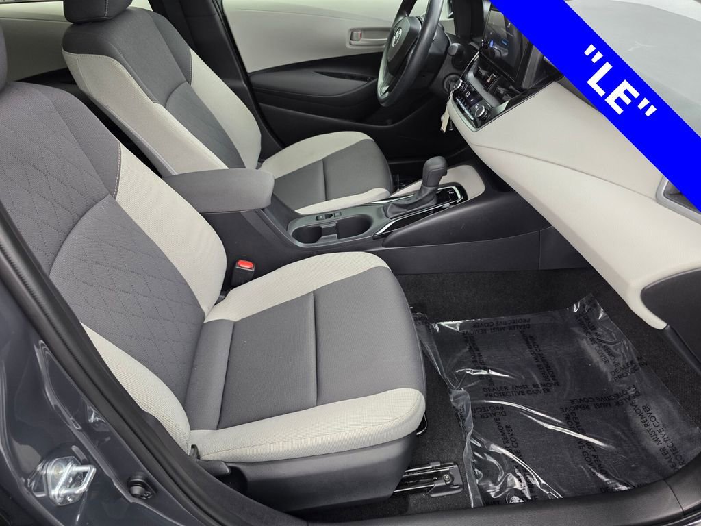 Used 2025 Toyota Corolla LE image 25