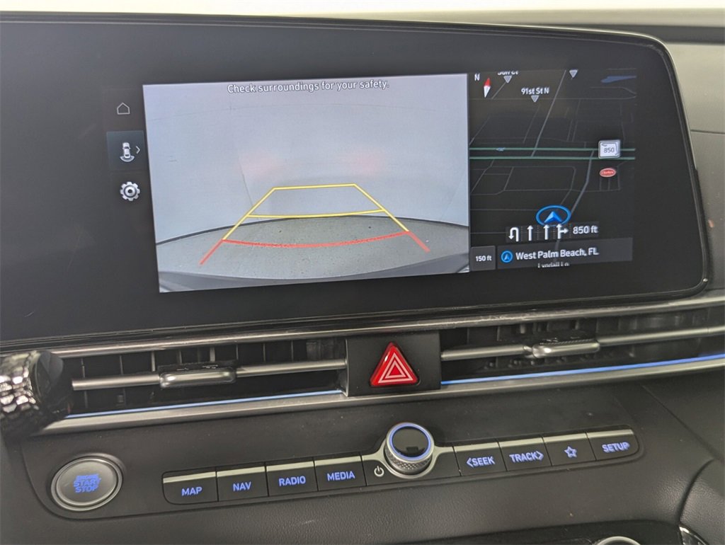 Certified 2024 Hyundai Elantra Blue image 25