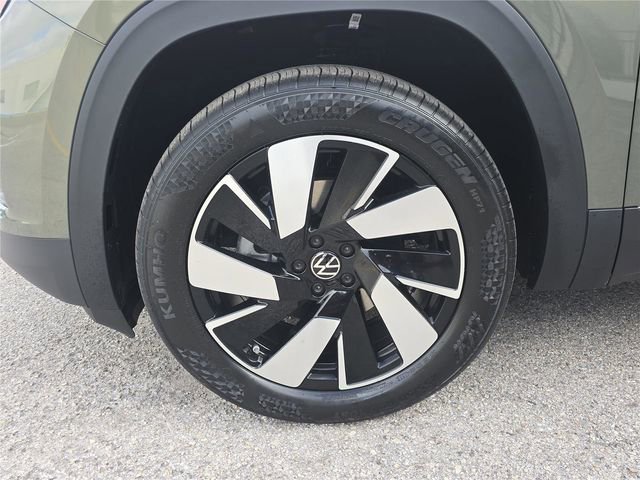 New 2026 Volkswagen Atlas Cross Sport SEL image 9