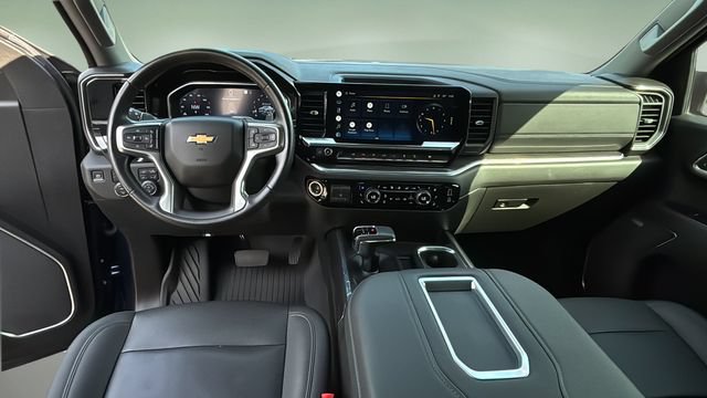 Used 2022 Chevrolet Silverado 1500 LTZ AWD/4WD image 16