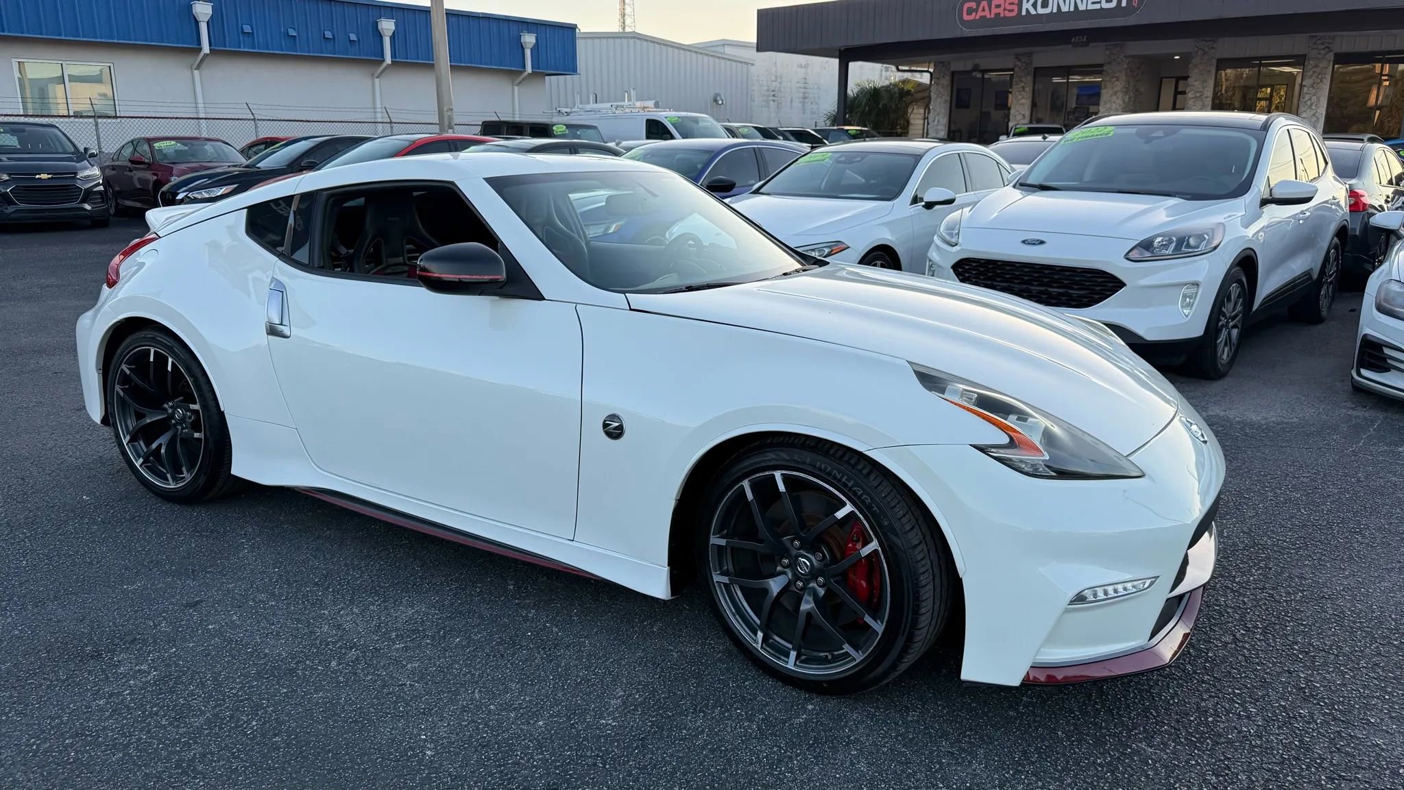 Used 2016 Nissan 370Z NISMO image 6
