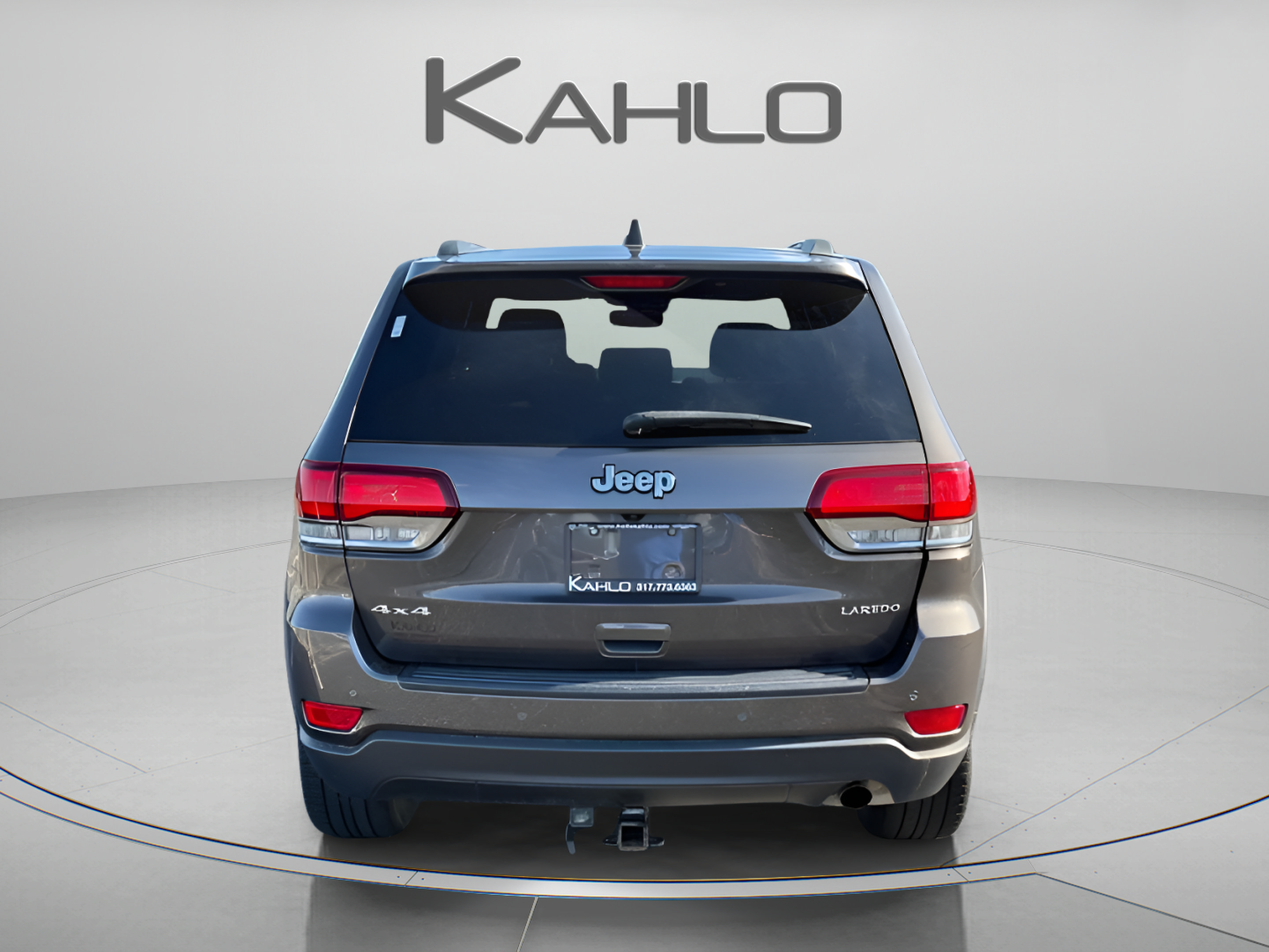 Used 2021 Jeep Grand Cherokee Laredo w/ Security & Convenience Group AWD/4WD image 3