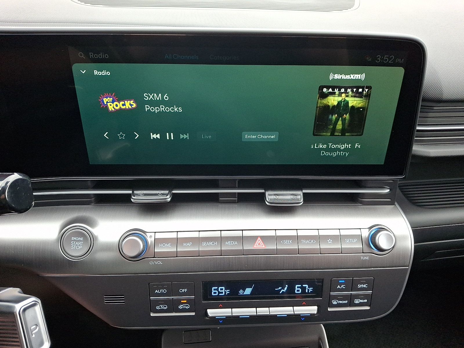 New 2026 Hyundai Kona SEL Premium FWD image 9