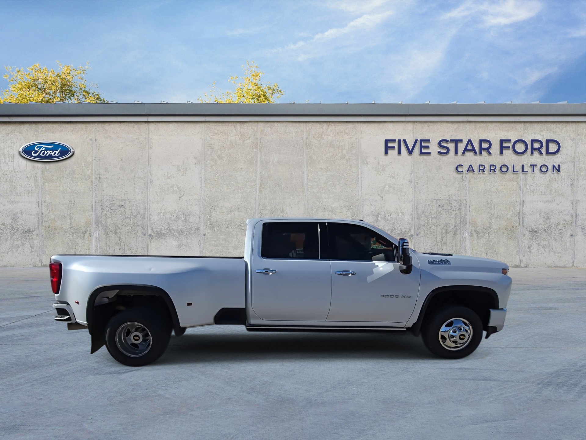Used 2021 Chevrolet Silverado 3500 High Country w/ Technology Package image 10