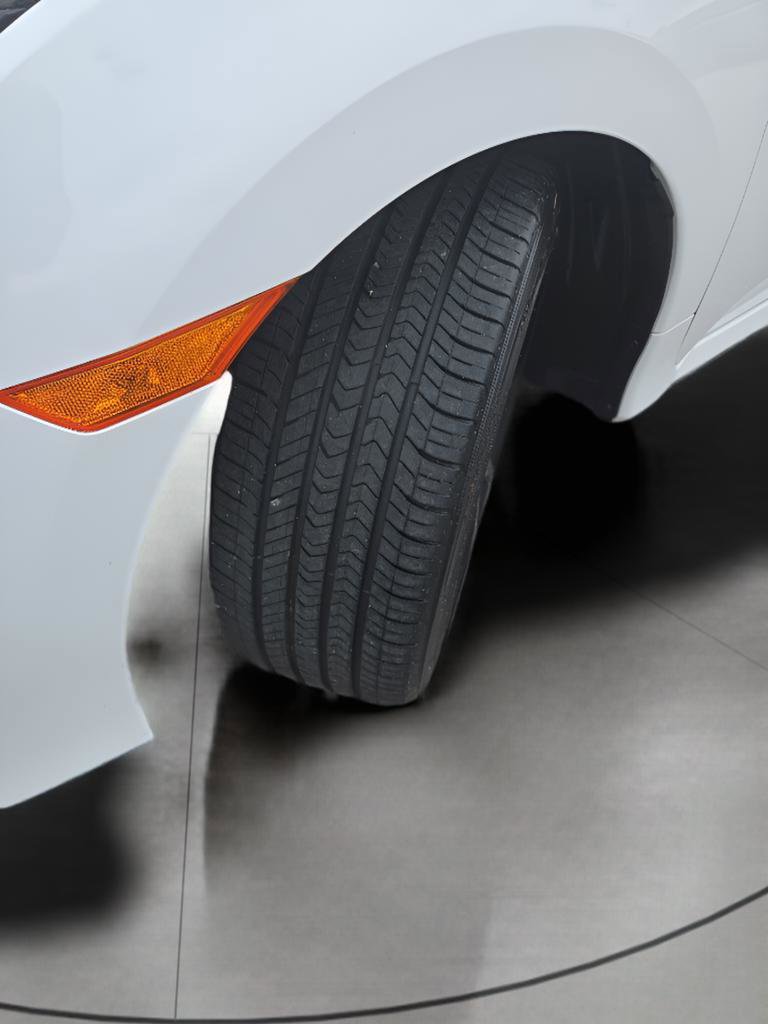 Used 2019 Honda Civic Sport image 7