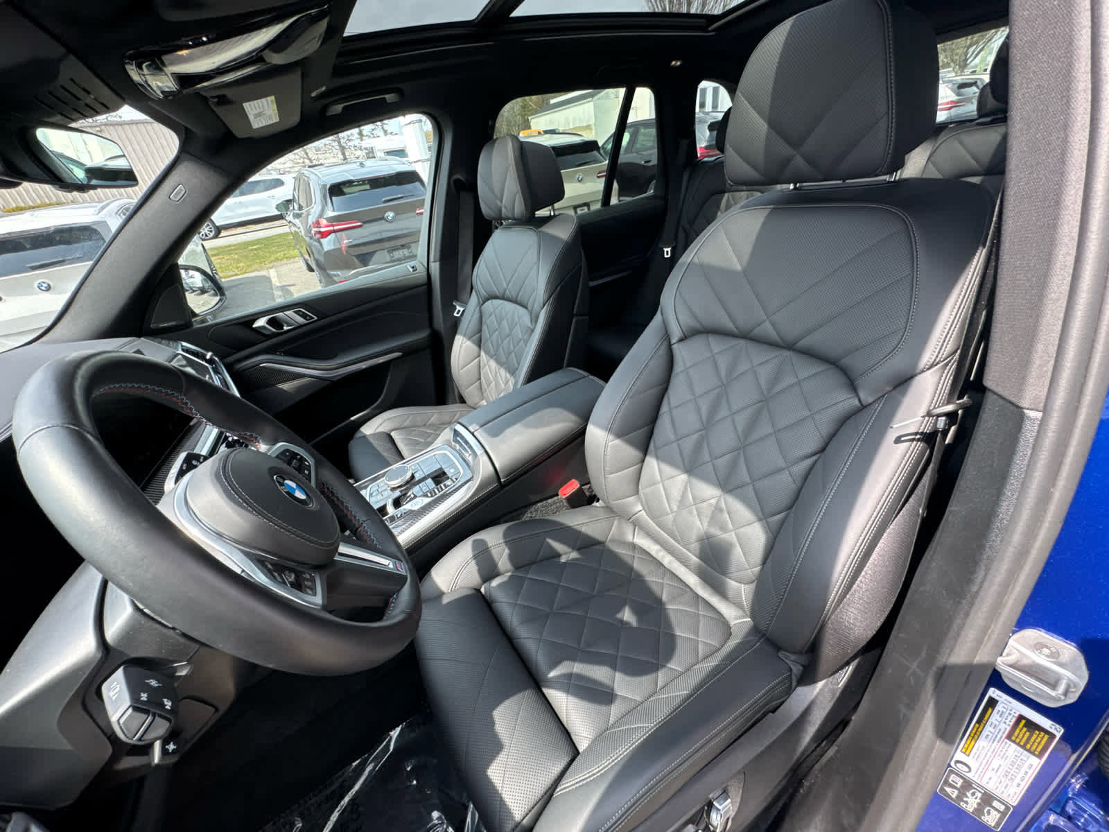 Used 2026 BMW X5 M60i image 11