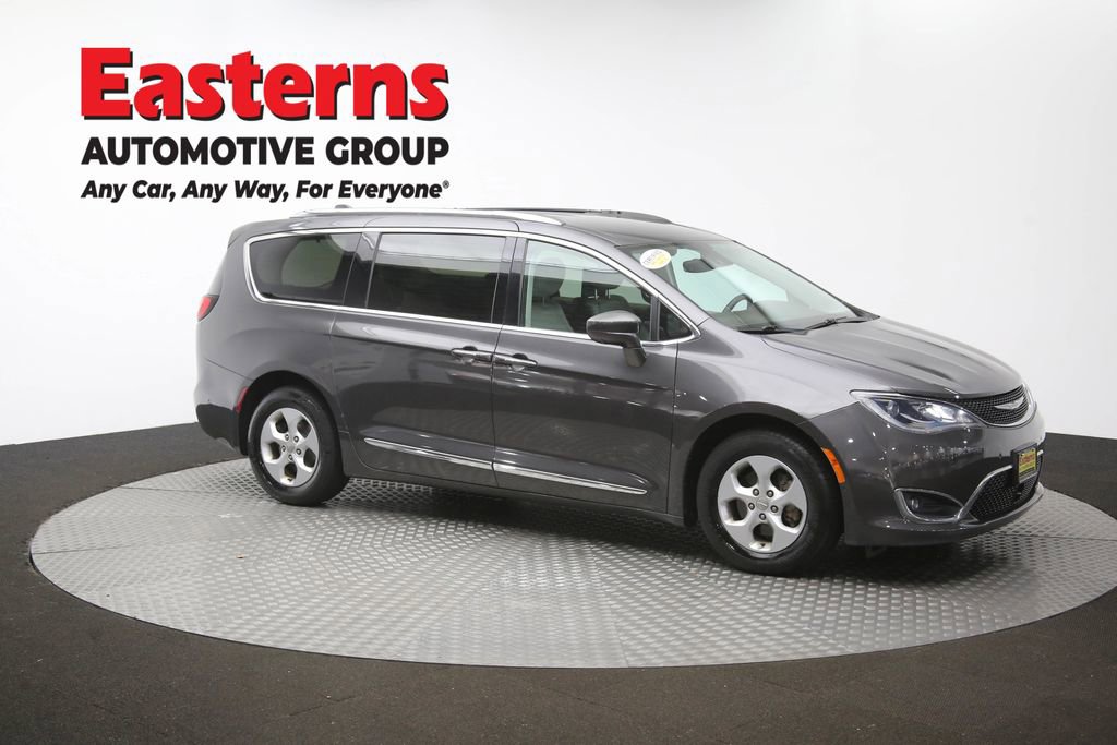 Used 2017 Chrysler Pacifica Touring-L Plus w/ Advanced Safetytec Group FWD image 50