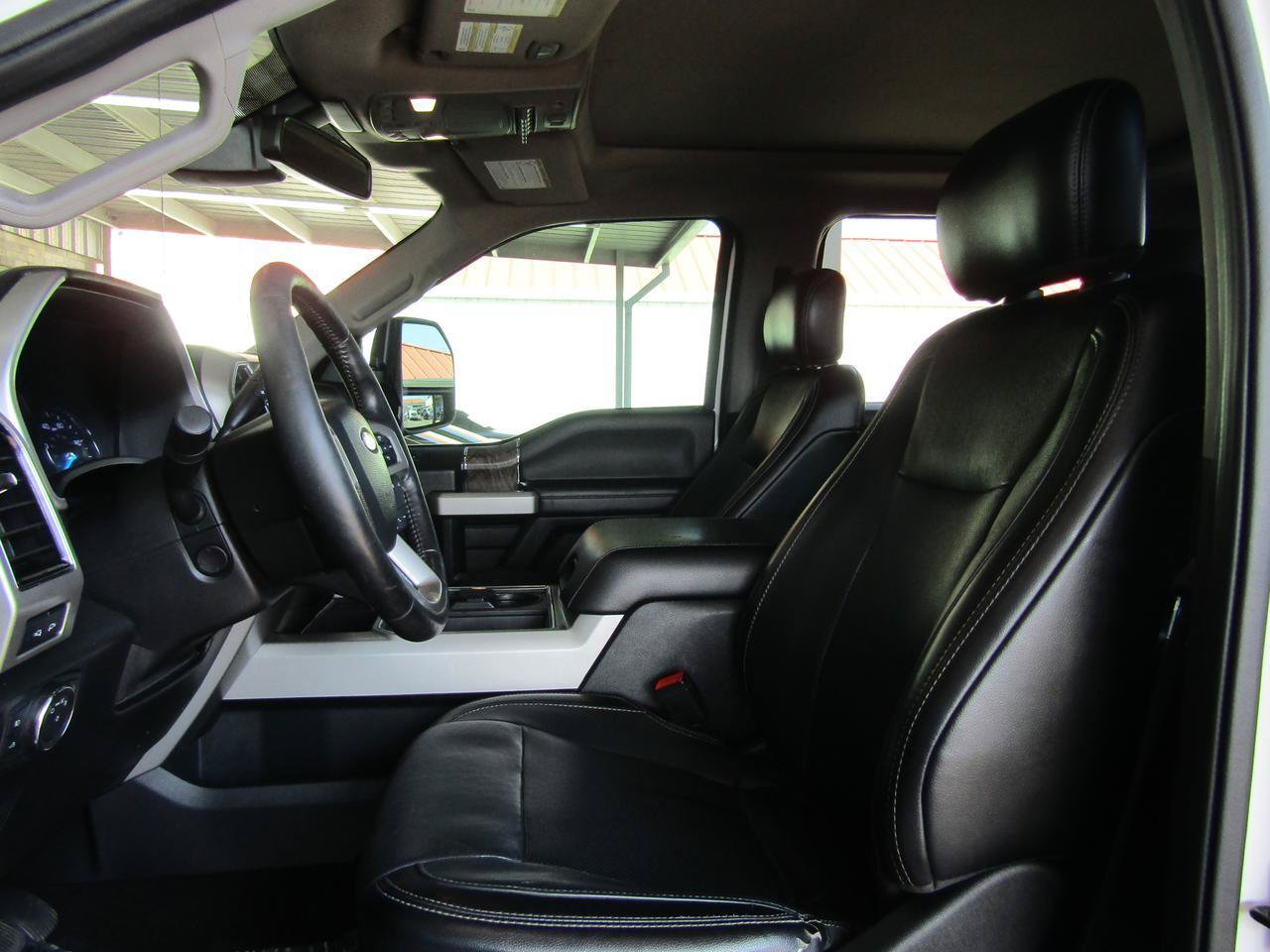 Used 2019 Ford F250 Lariat w/ Lariat Ultimate Package AWD/4WD image 9