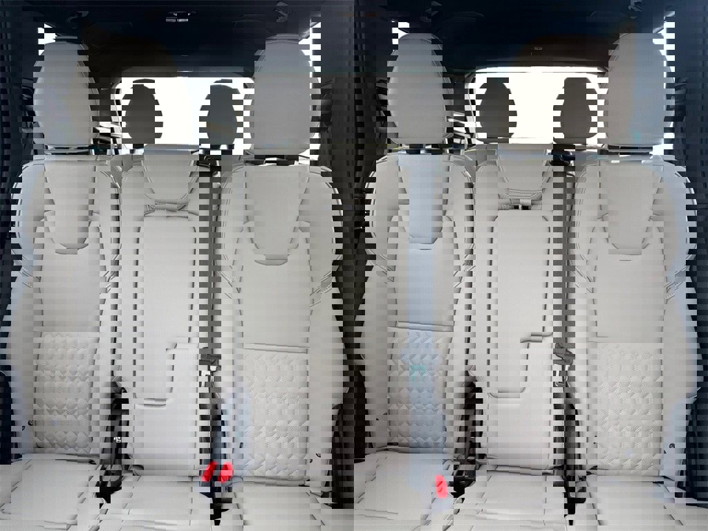 New 2026 Volvo XC90 B6 Plus w/ Protection Package Premier image 20