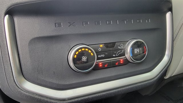 Used 2025 Ford Expedition Max Platinum image 85