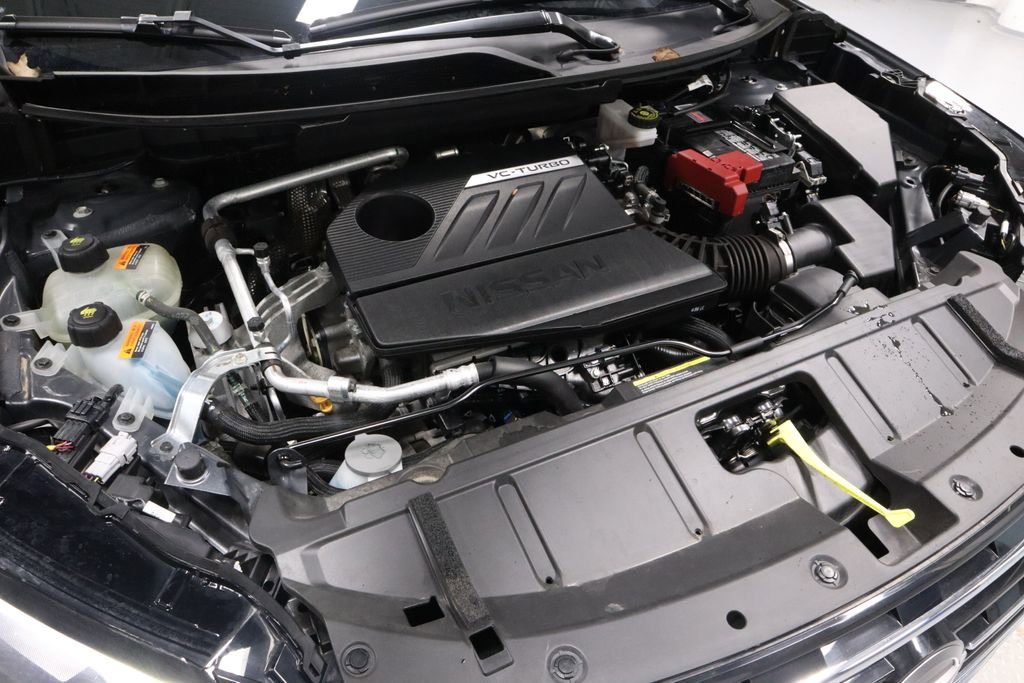 Certified 2025 Nissan Rogue SV image 12
