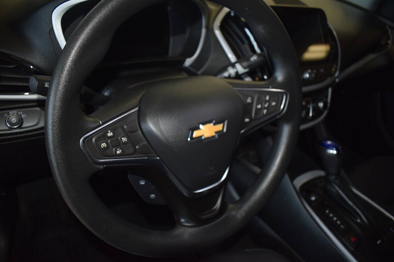 Used 2018 Chevrolet Volt LT FWD image 23