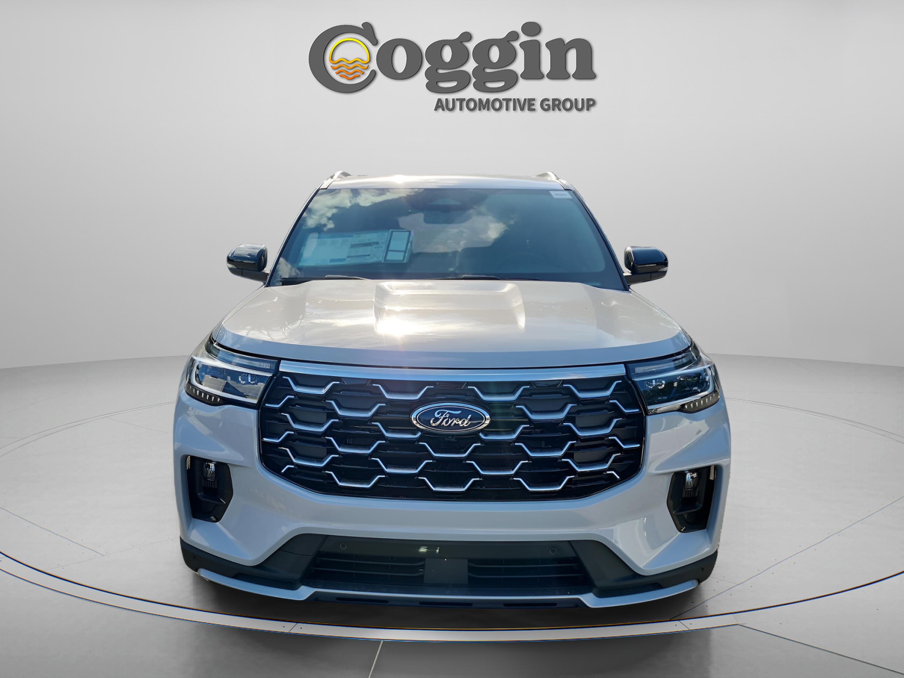 New 2026 Ford Explorer Platinum image 8