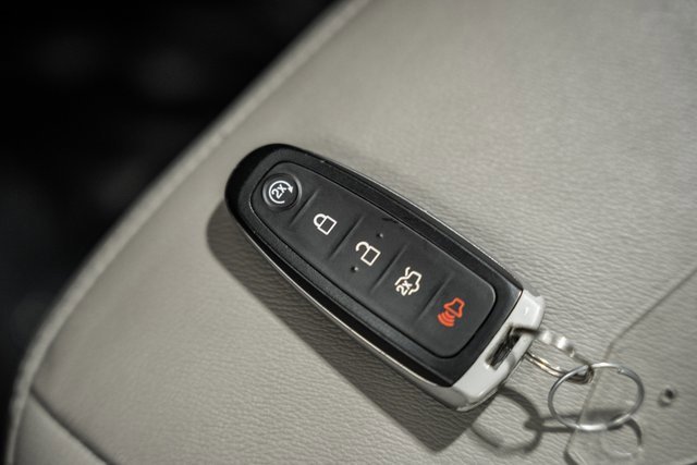 Used 2018 Ford Escape Titanium w/ Ford Safe & Smart Package image 44