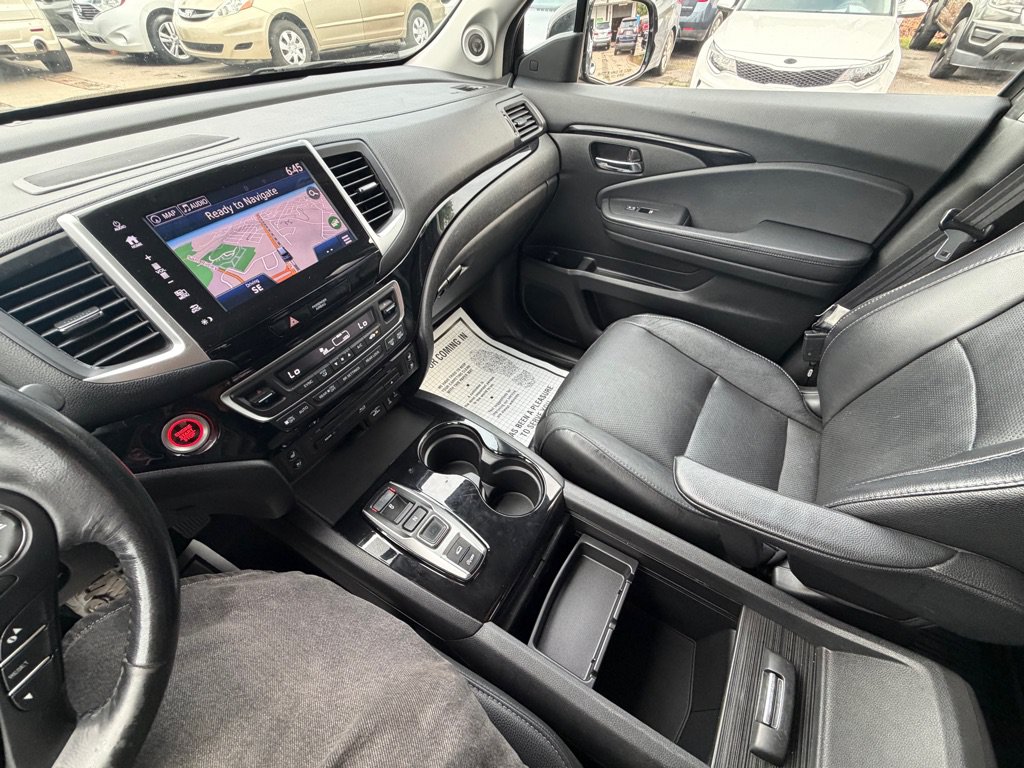 Used 2017 Honda Pilot Elite image 16