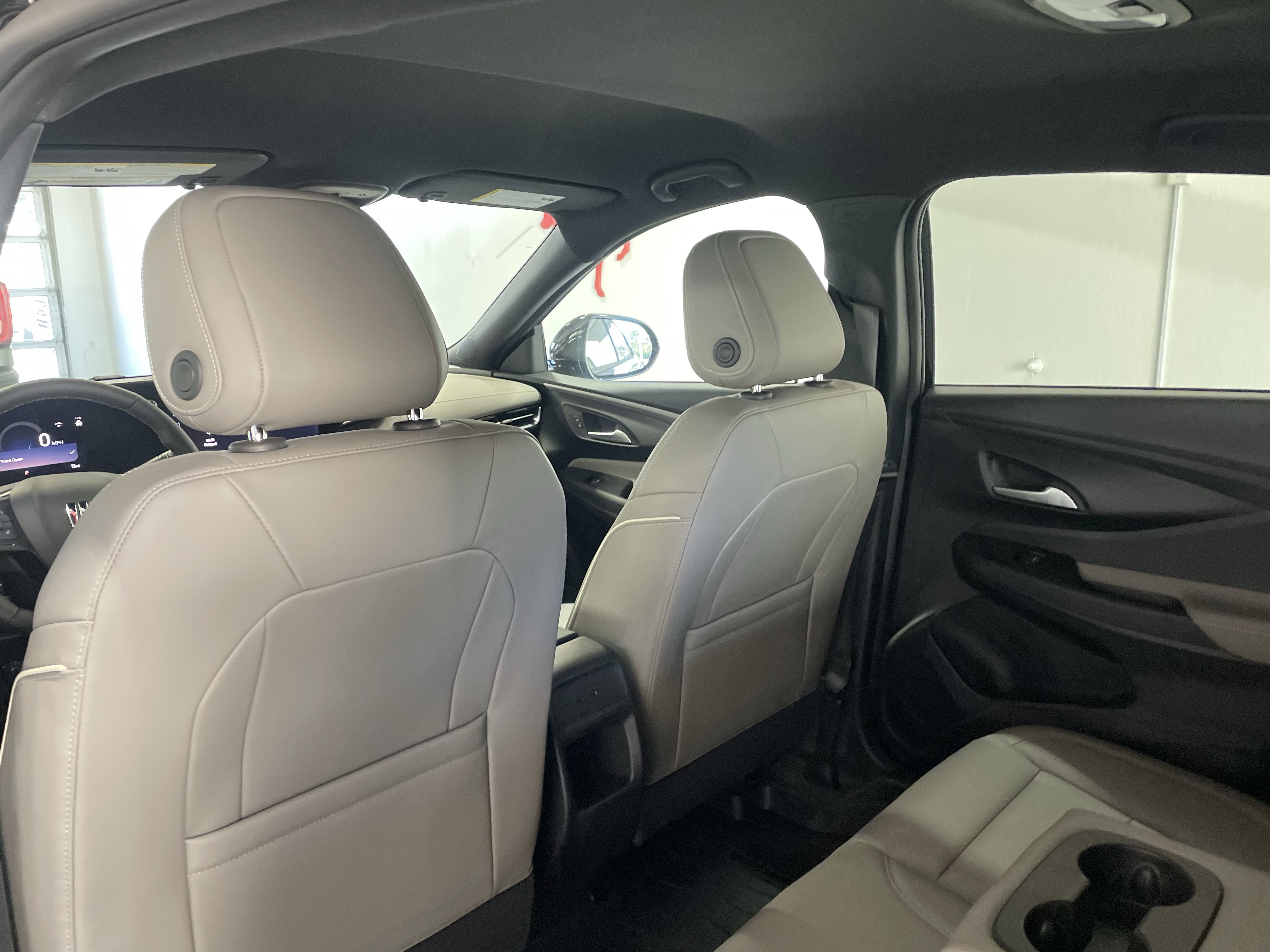 New 2026 Buick Envista Avenir image 13