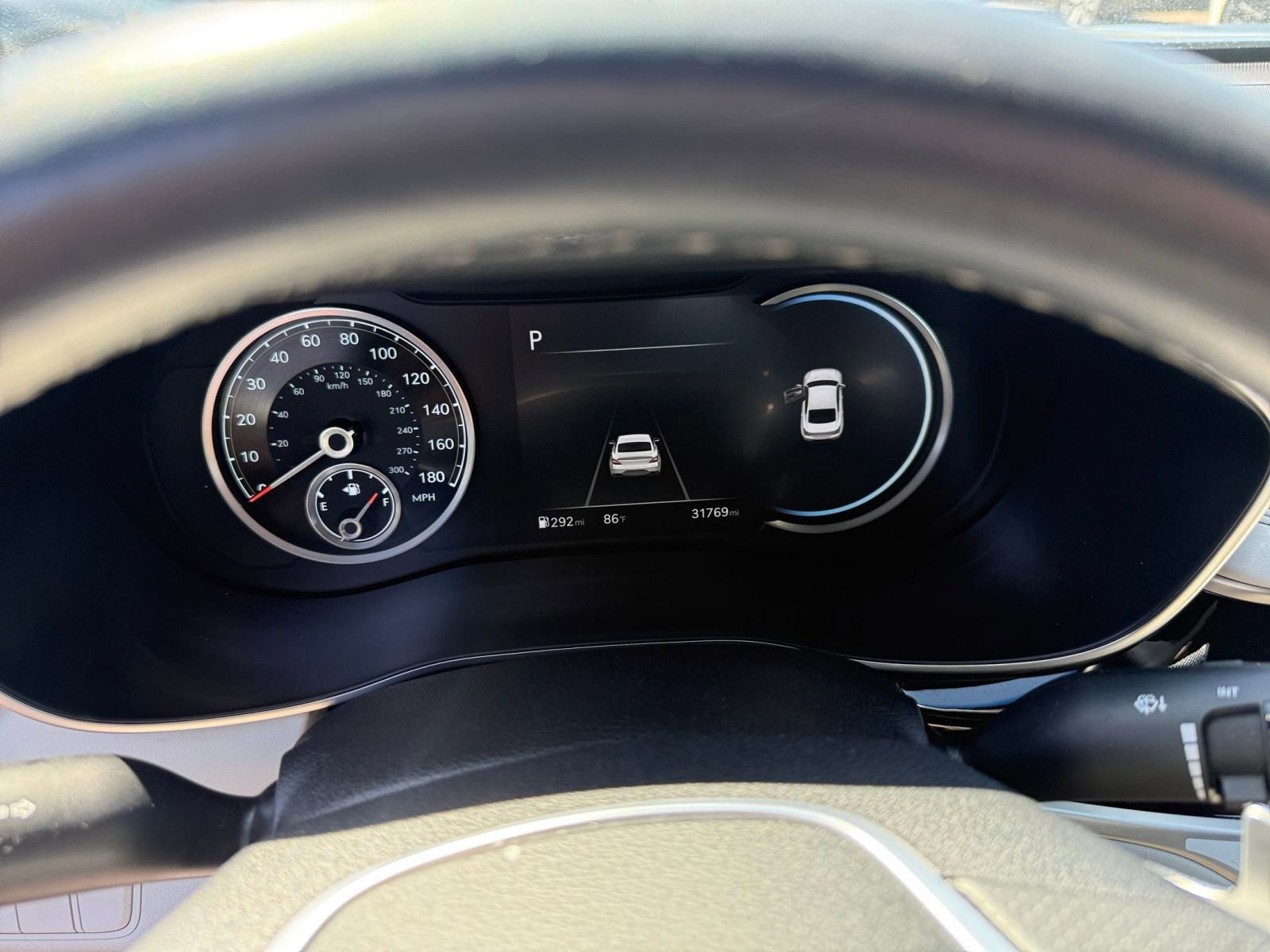 Used 2025 Genesis G70 2.5T image 40