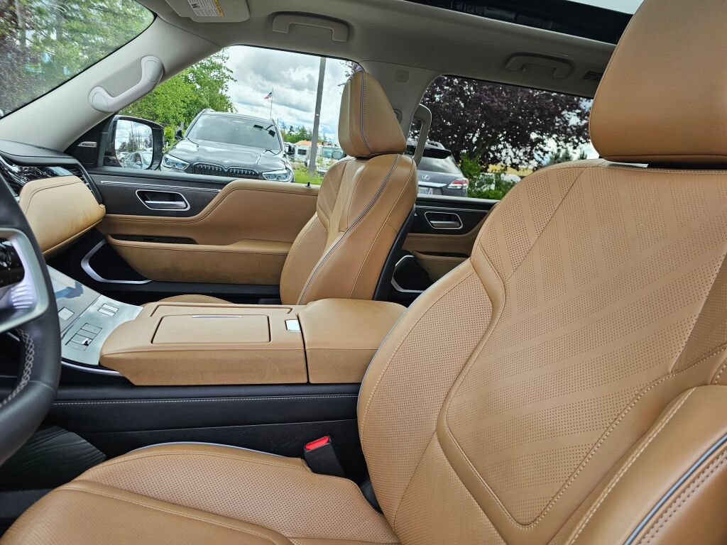 Used 2025 INFINITI QX80 Luxe AWD/4WD image 26